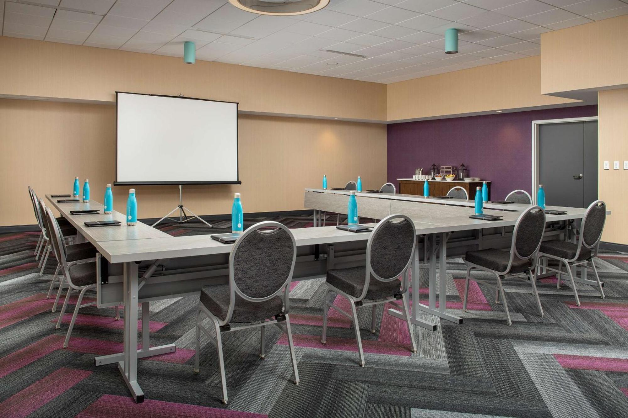 Hotel Tru By Hilton Orlando Convention Center Williamsburg Esterno foto
